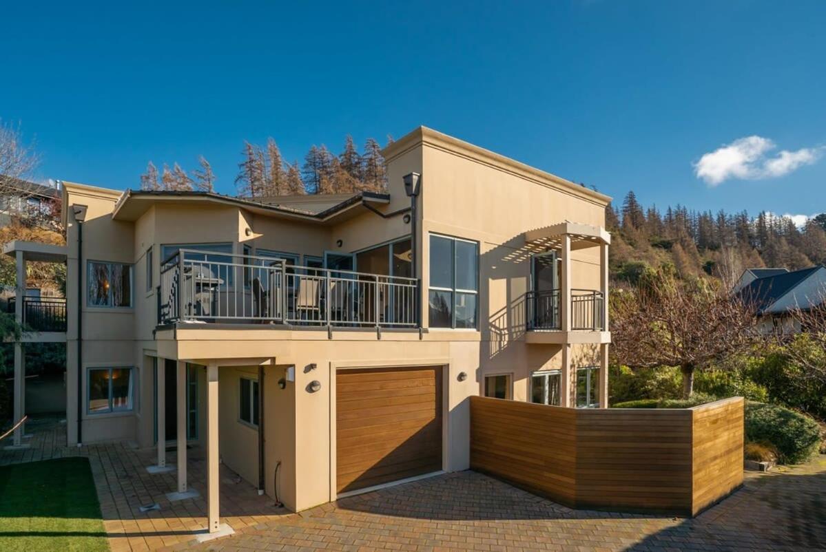 Lake View Villa Wanaka Exterior photo